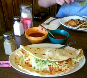 Rolando’s Super Tacos