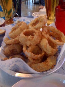 Look at this mound of delicious onion rings!