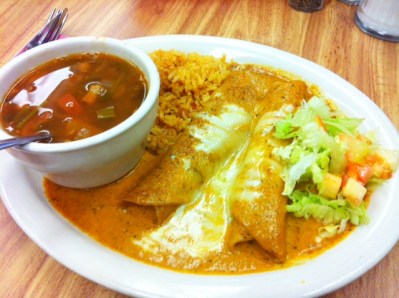 Lulas-Chipotle-Enchiladas-10