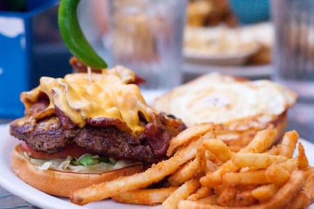 Dirty Burger, Hamburger, Antler Cafe, Fries