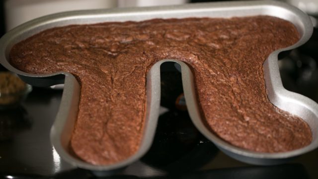 Brownies in Pi Pie Pan