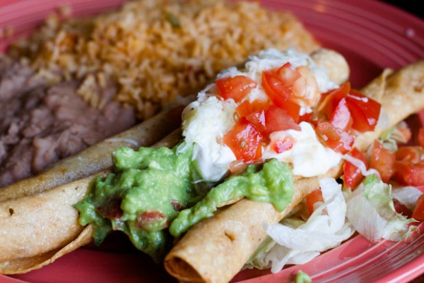 Las Palapas Mama Ruth Flautas