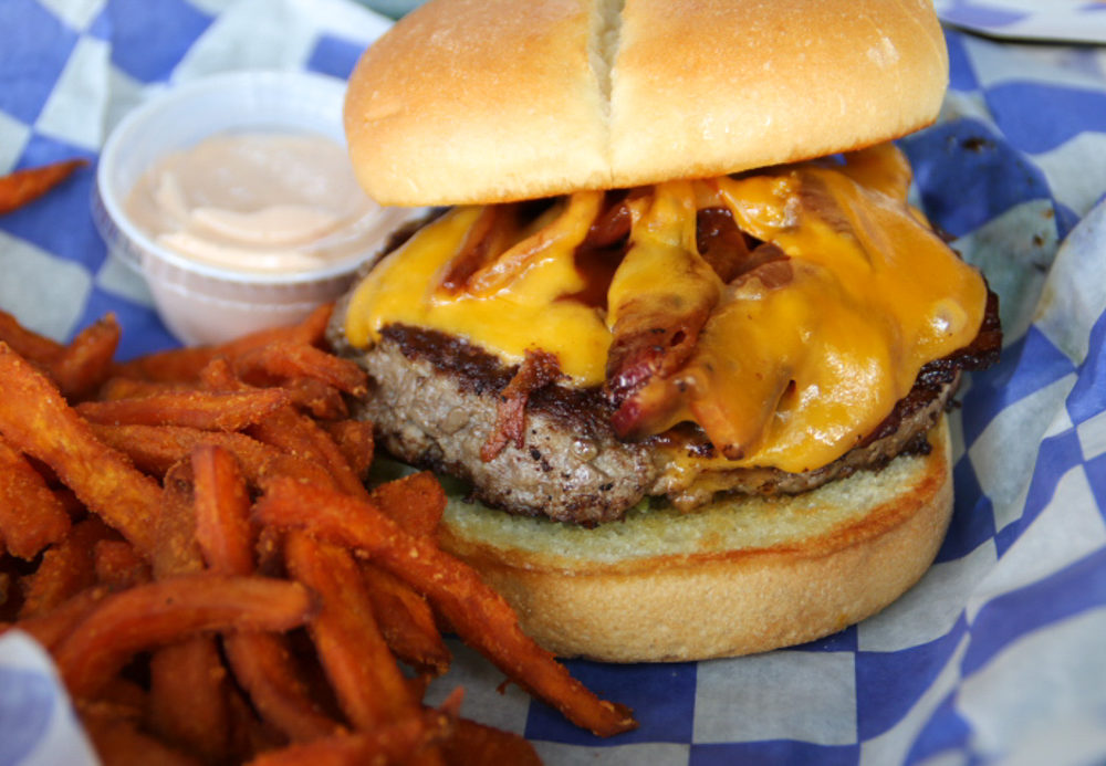 Tycoon Flats: Patio Perfect on the St. Mary’s Strip