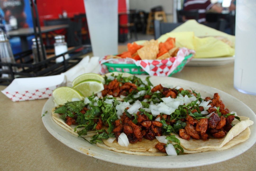 Los Robertos: Your Around-the-Clock Mexican Food Fix