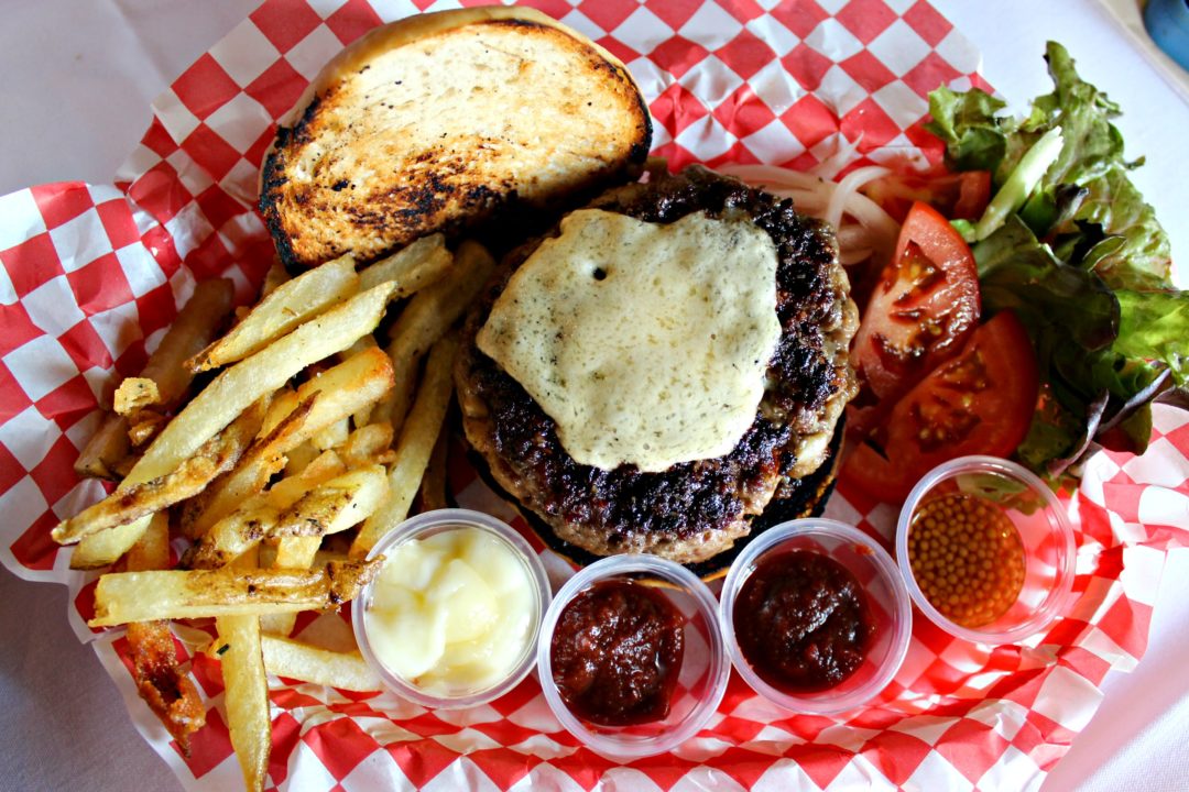 Restaurant Gwendolyn: A Pop-Up, Back-to-Basics Burger