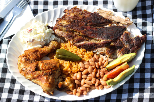 BBQ Plate 2 Gringos Chupacabra-3